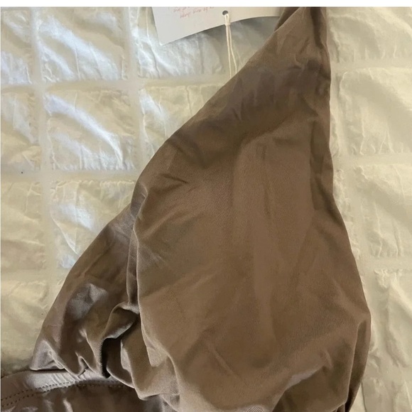 Ingrid & Isabel maternity swim top - Picture 2 of 6